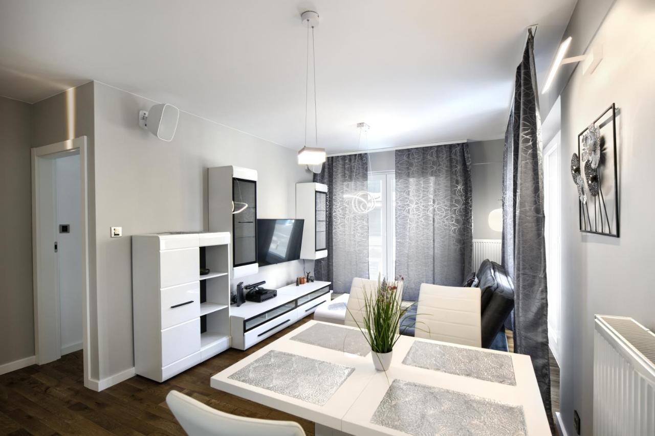 Aboutartapartments - Twin Towers Wrocław Eksteriør bilde